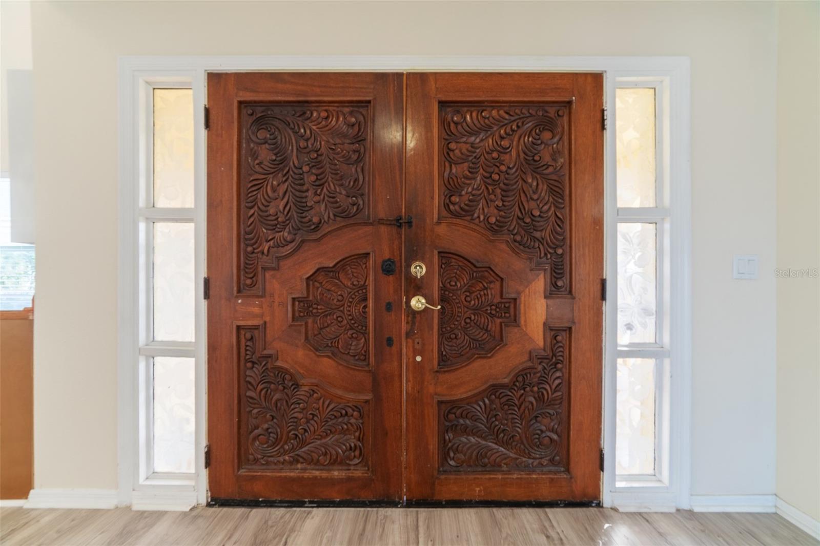 Image 72 of 100 For 5521 Westshore Drive