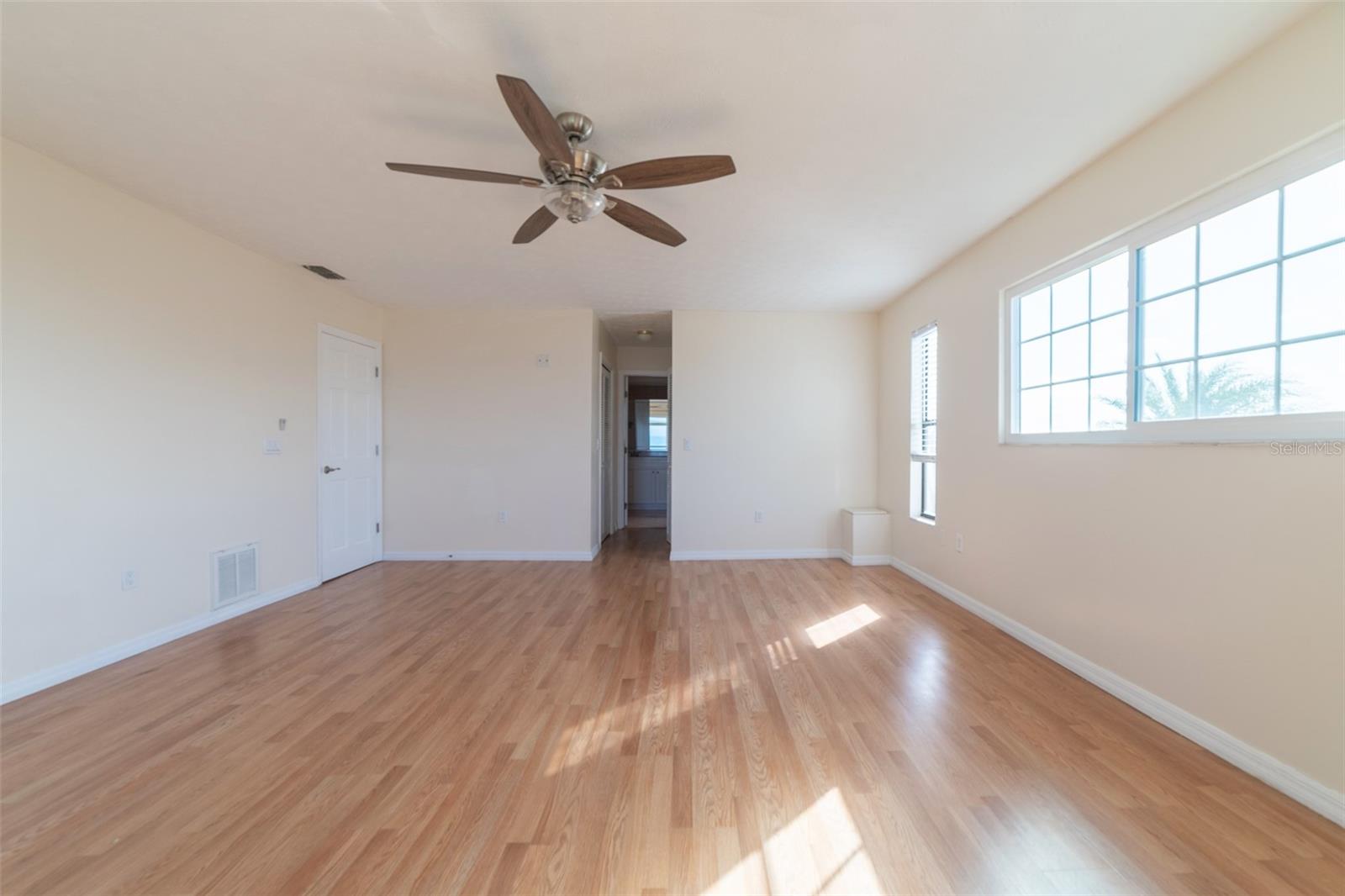 Image 73 of 100 For 5521 Westshore Drive