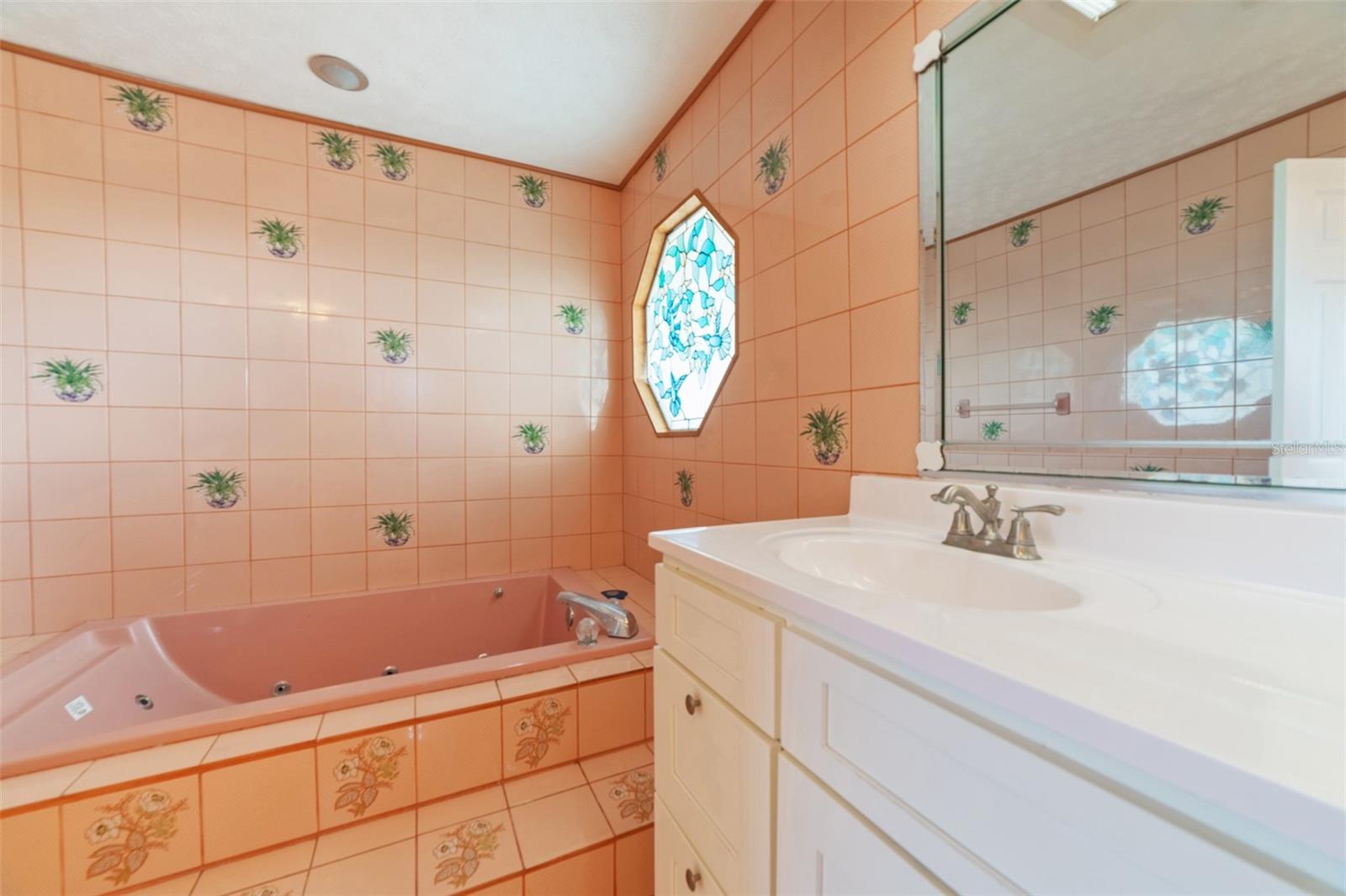 Image 81 of 100 For 5521 Westshore Drive