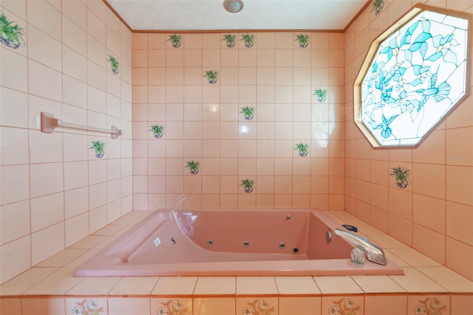 Image 82 of 100 For 5521 Westshore Drive