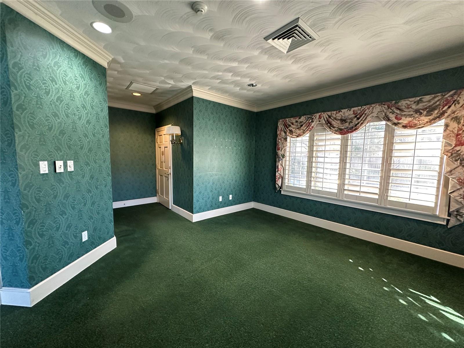 Image 4 of 26 For 1005 Pinellas Street