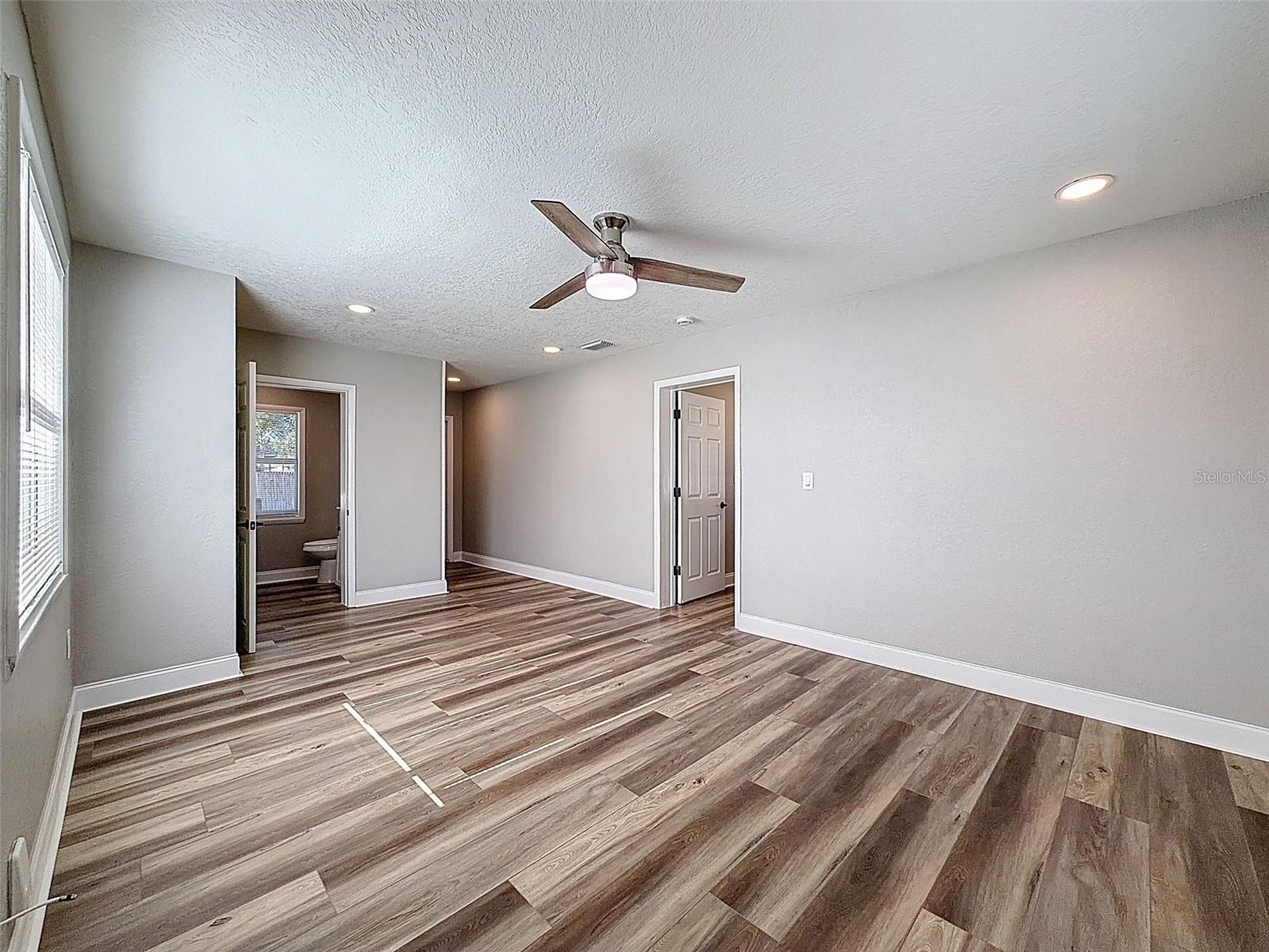 Image 40 of 59 For 9161 Royal Palm Avenue