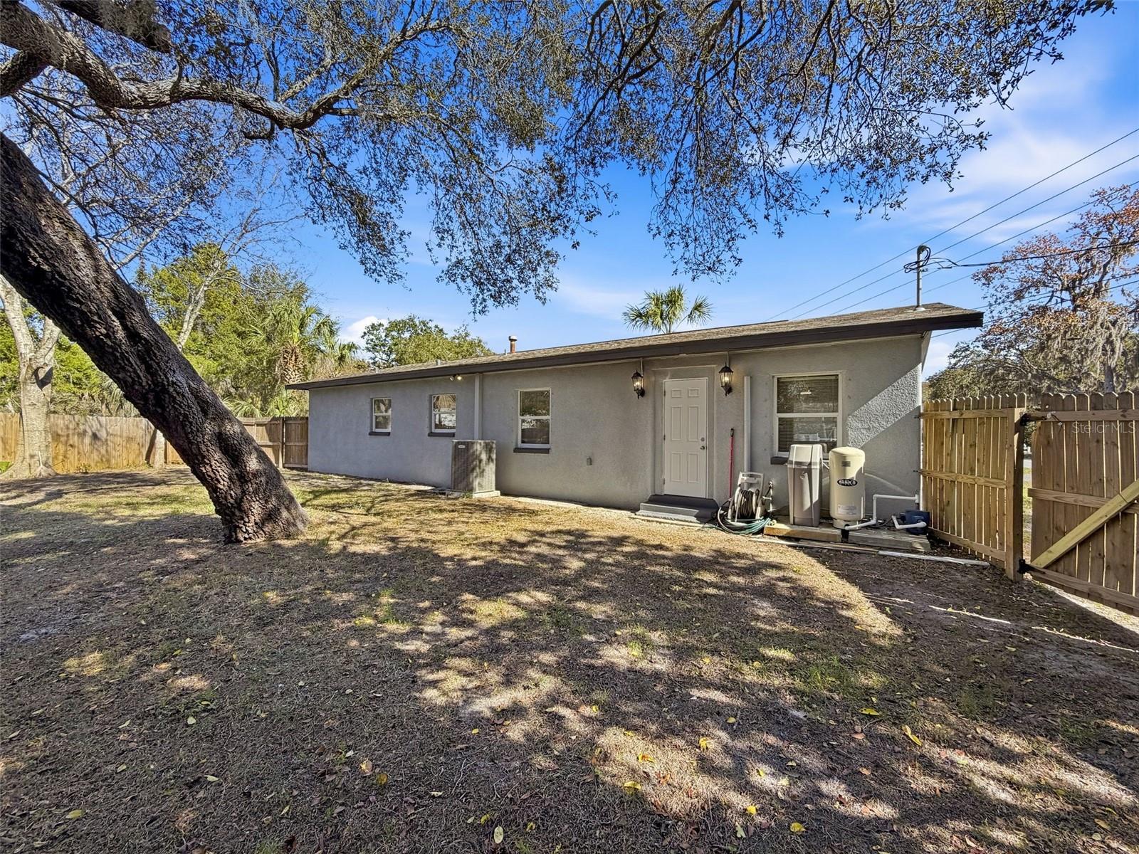 Image 46 of 59 For 9161 Royal Palm Avenue