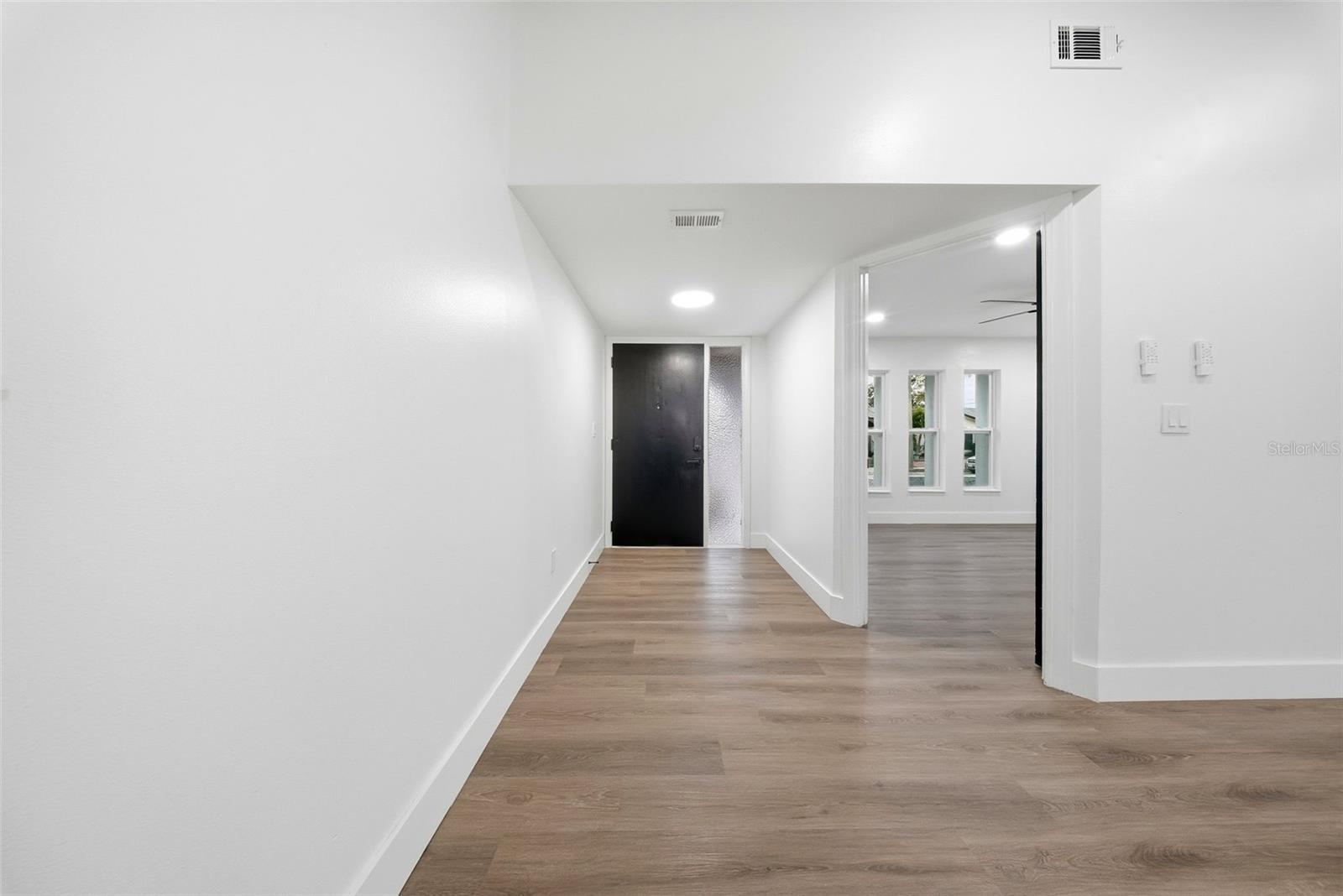 Image 14 of 56 For 2014 San Sebastian Way S