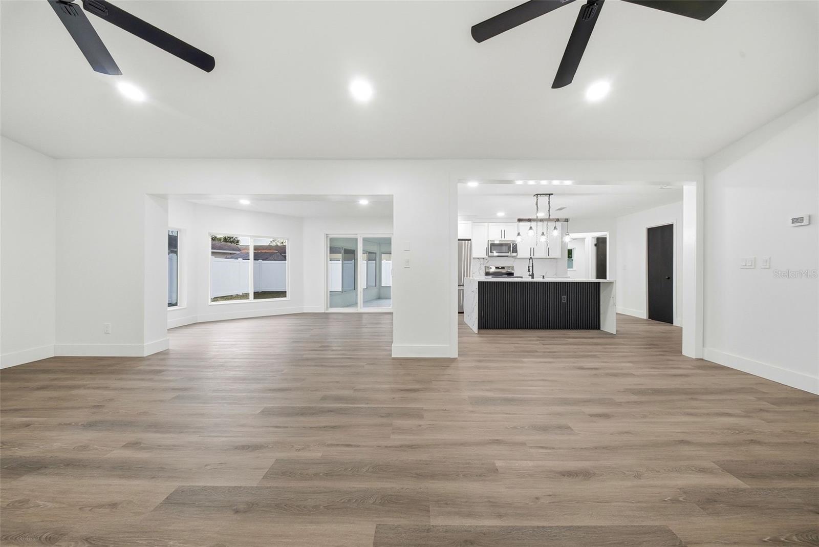 Image 21 of 56 For 2014 San Sebastian Way S