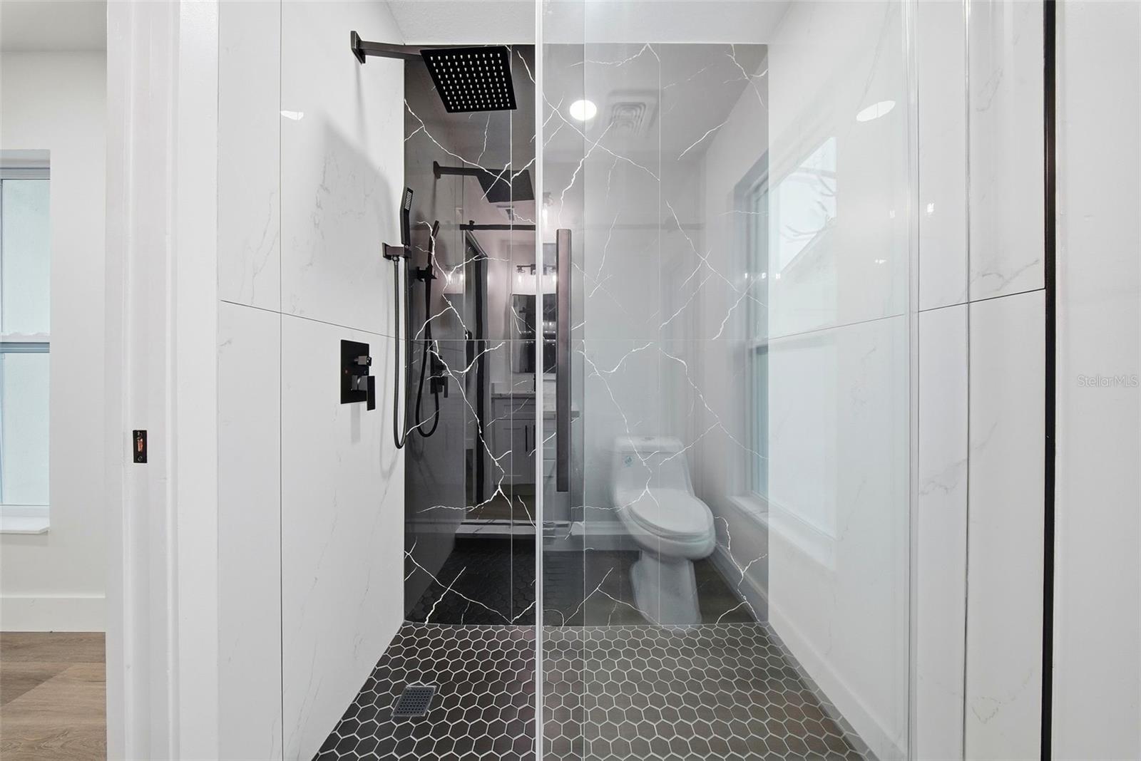 Image 24 of 56 For 2014 San Sebastian Way S