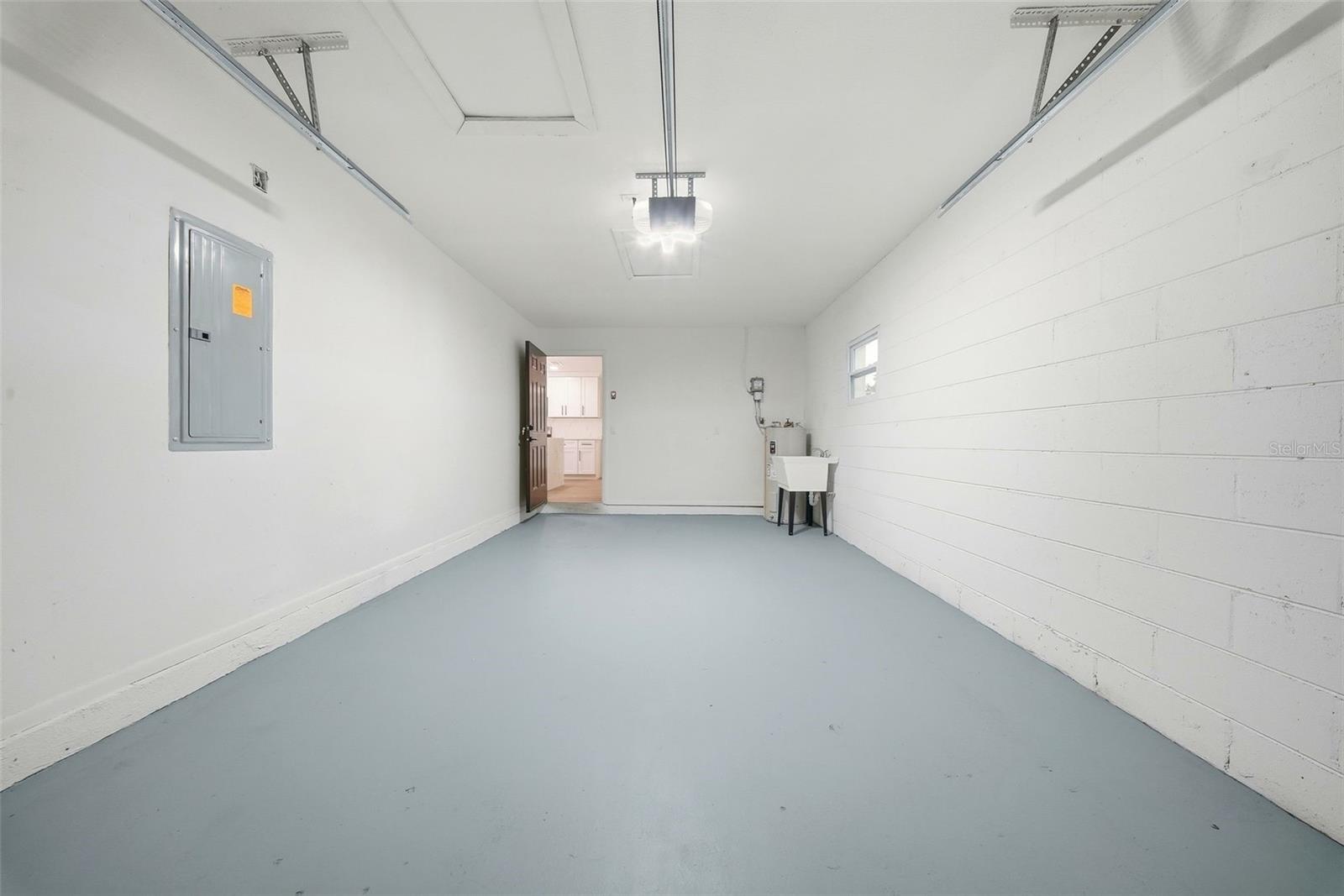 Image 35 of 56 For 2014 San Sebastian Way S