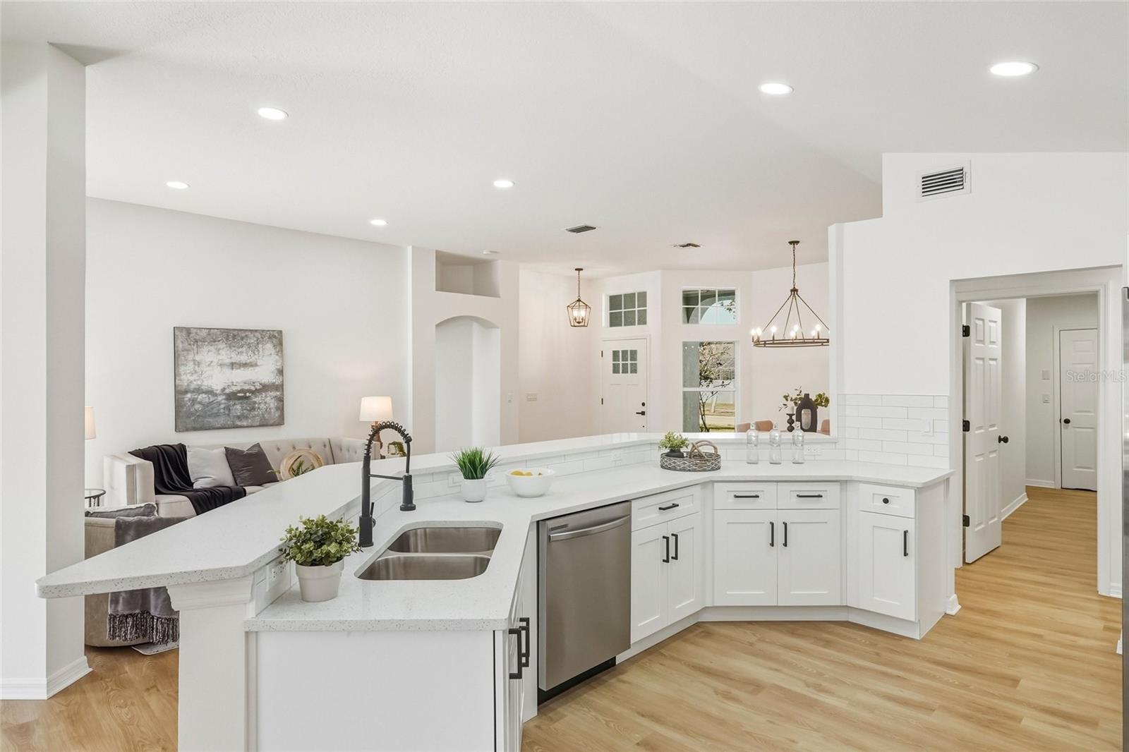 Image 12 of 36 For 19905 Wyndmill Circle