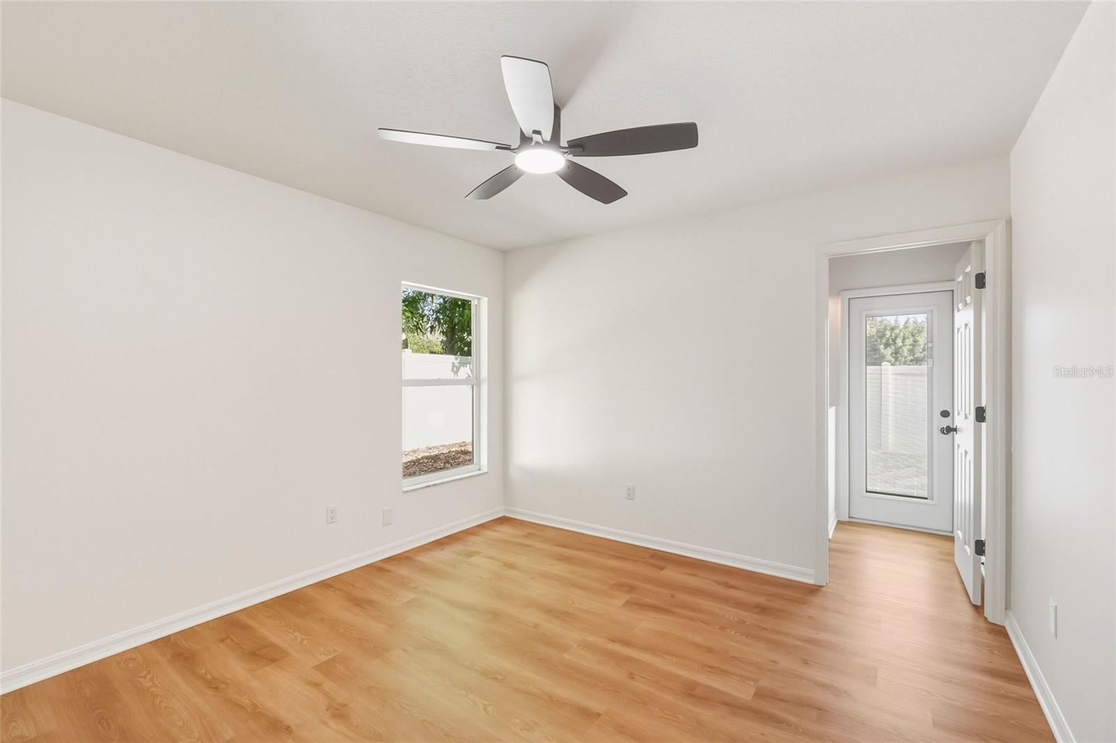 Image 25 of 36 For 19905 Wyndmill Circle