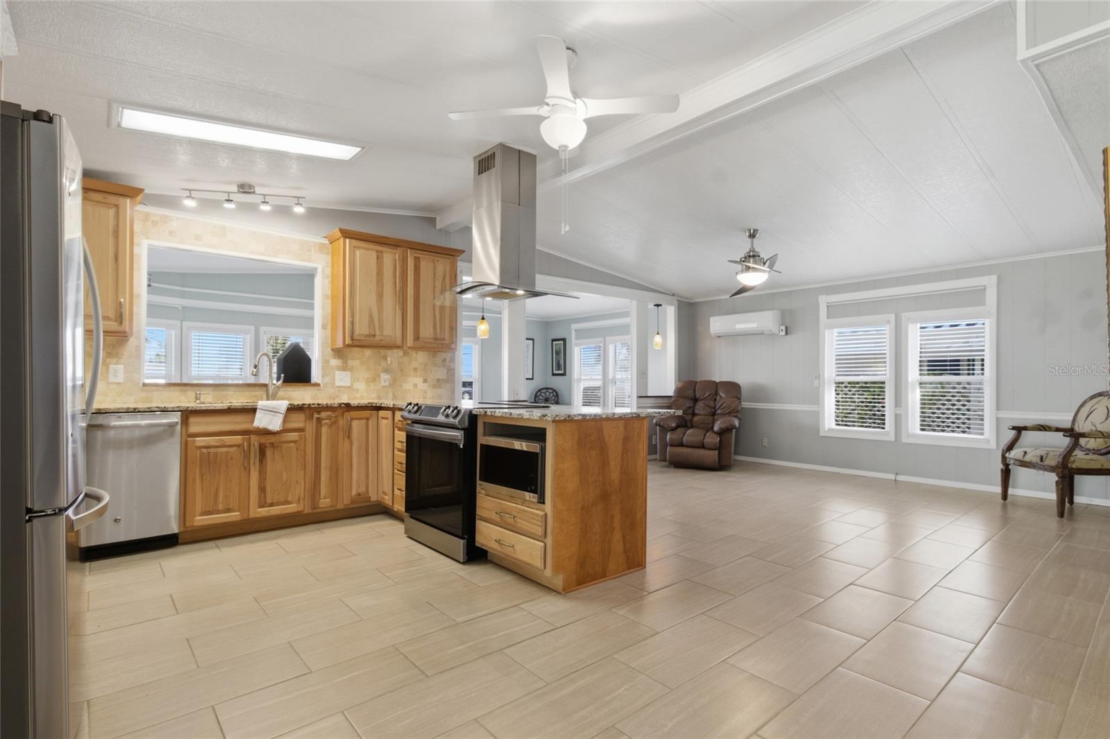 Image 13 of 43 For 36434 Malibu Way