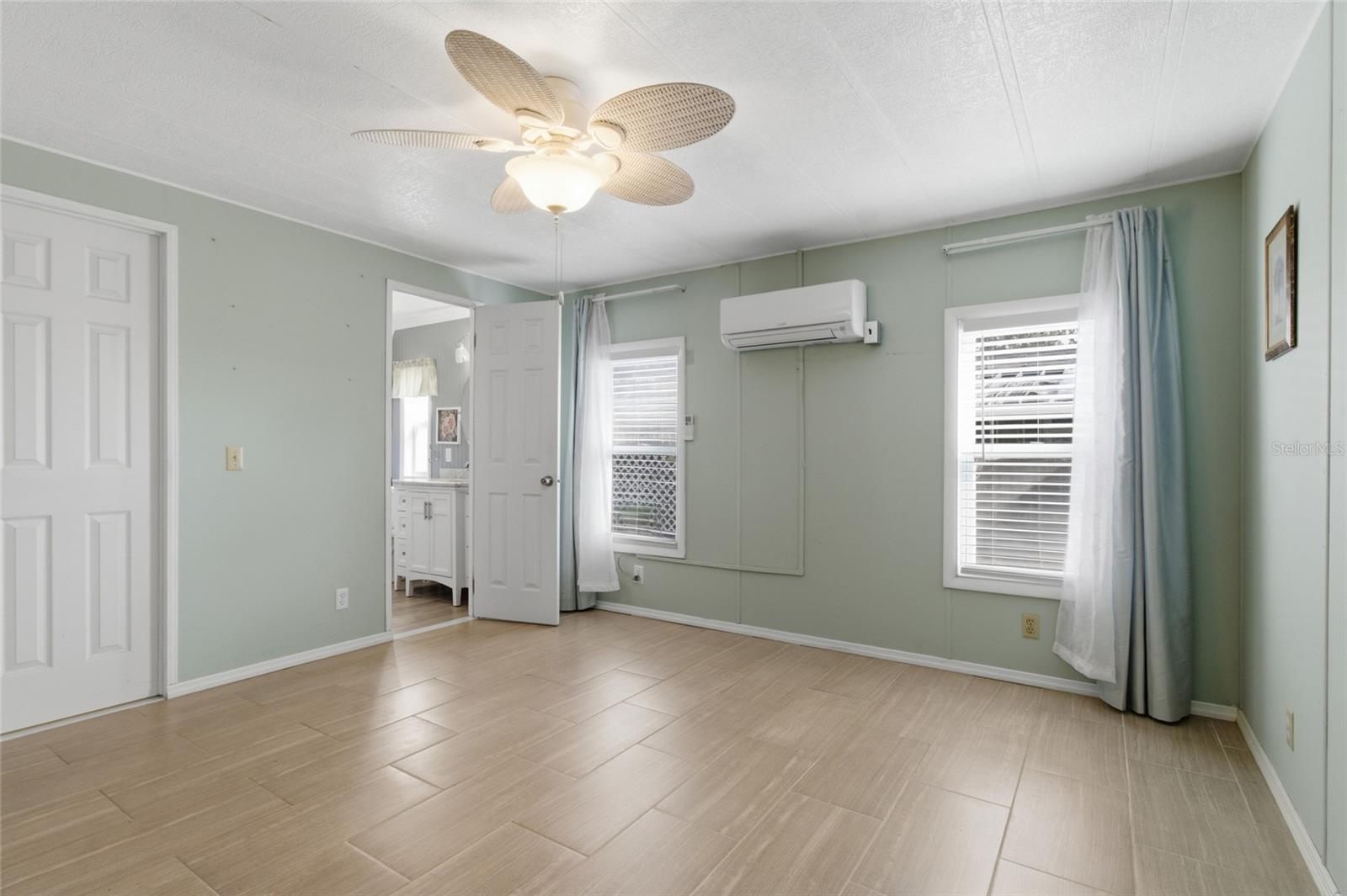 Image 16 of 43 For 36434 Malibu Way