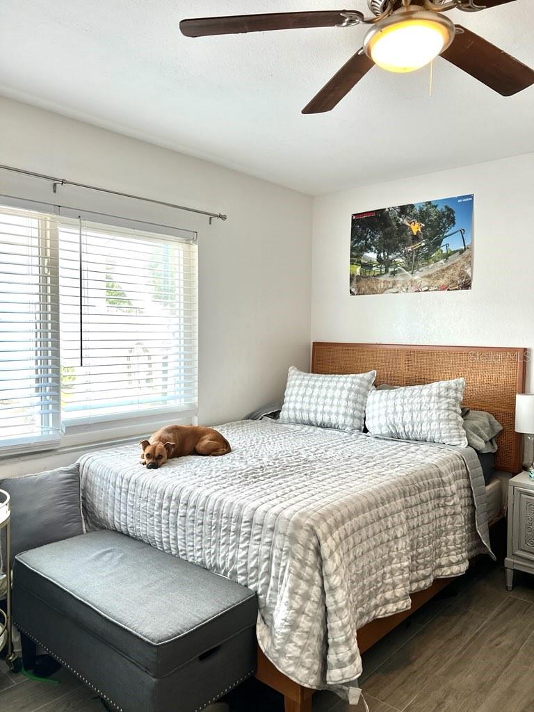 Image 11 of 15 For 1704 Lois Avenue