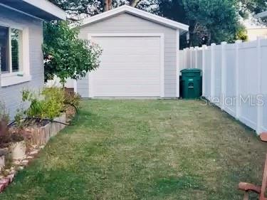 Image 15 of 15 For 1704 Lois Avenue