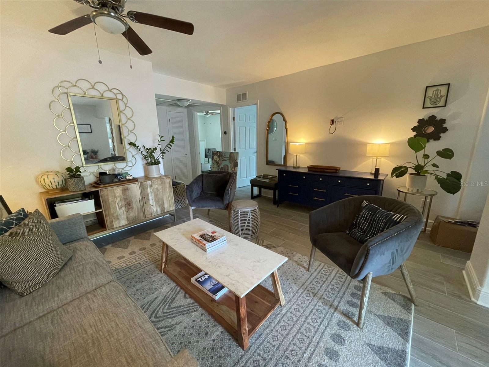 Image 5 of 15 For 1704 Lois Avenue