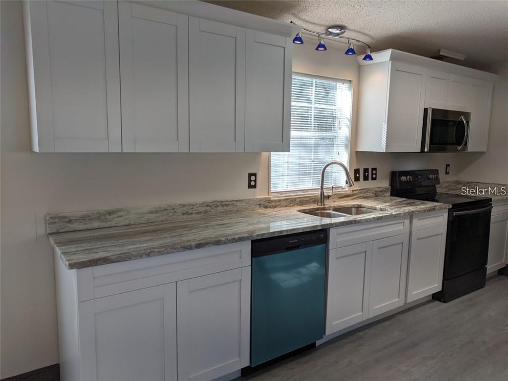 Image 6 of 13 For 5819 Coventry Drive