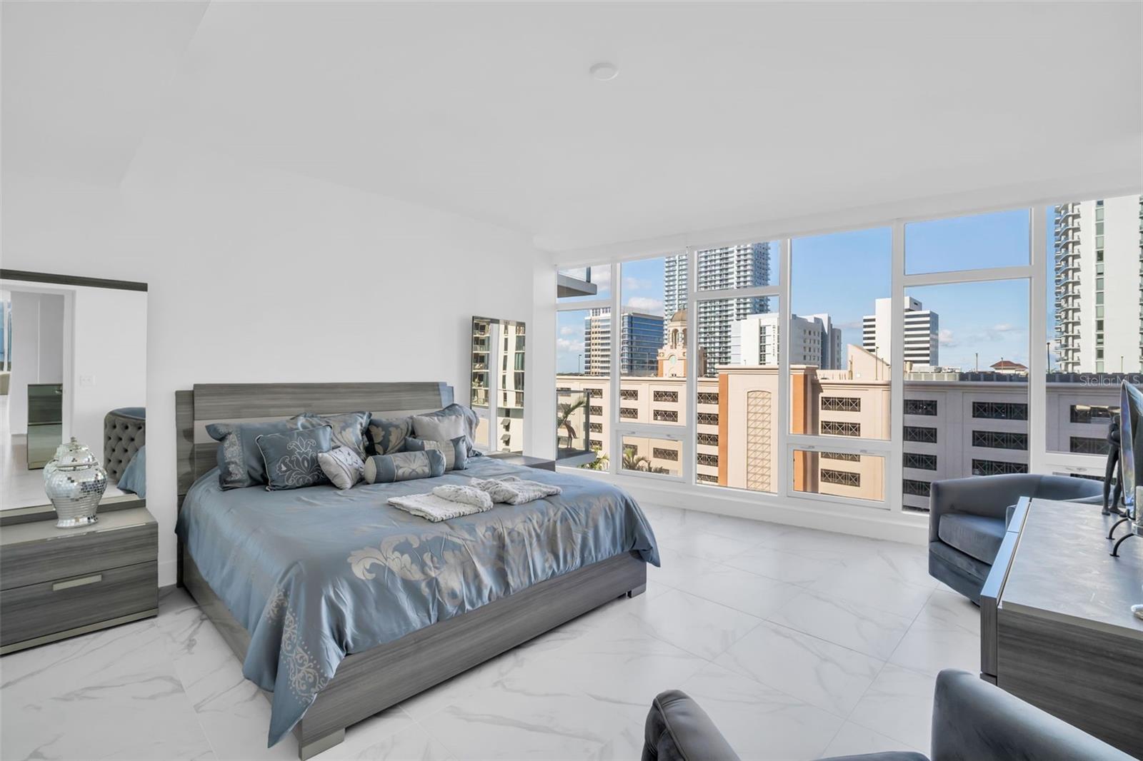 Image 11 of 62 For 175 1st Street S 1008