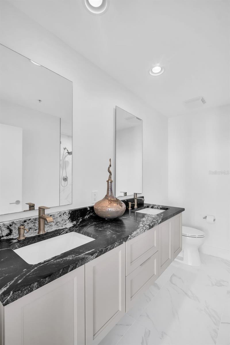 Image 13 of 62 For 175 1st Street S 1008