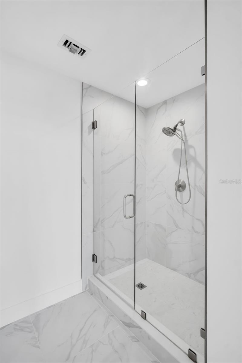 Image 15 of 62 For 175 1st Street S 1008