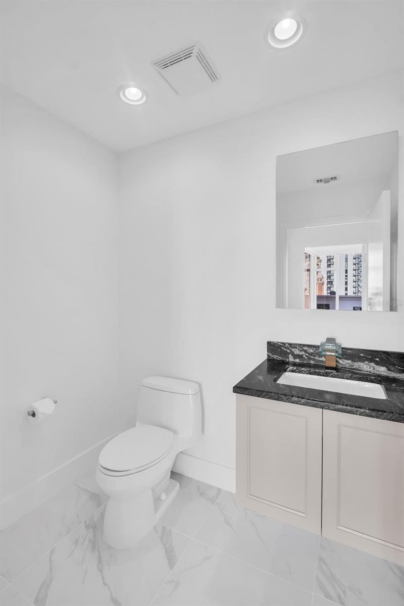 Image 31 of 62 For 175 1st Street S 1008