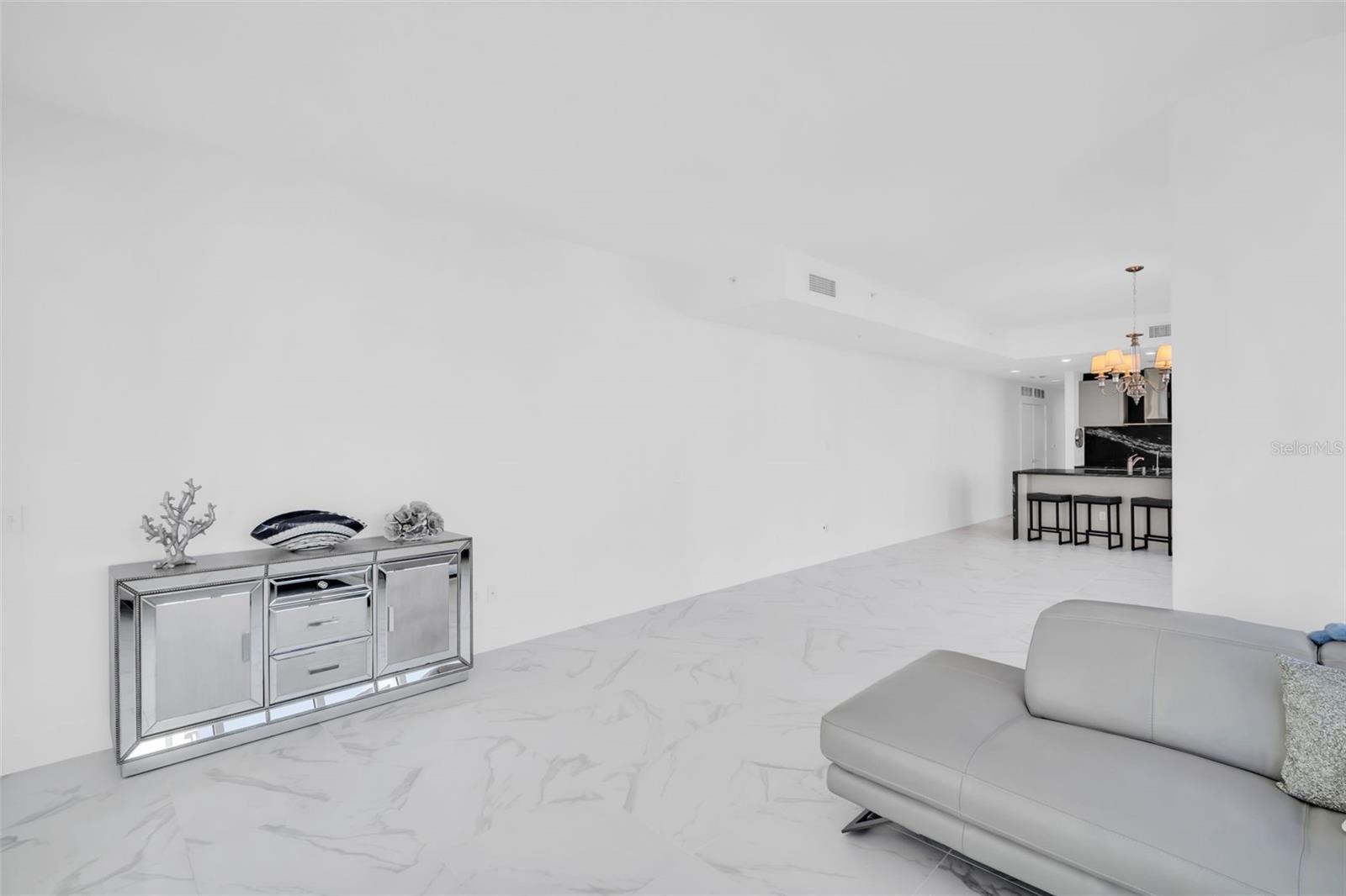 Image 38 of 62 For 175 1st Street S 1008