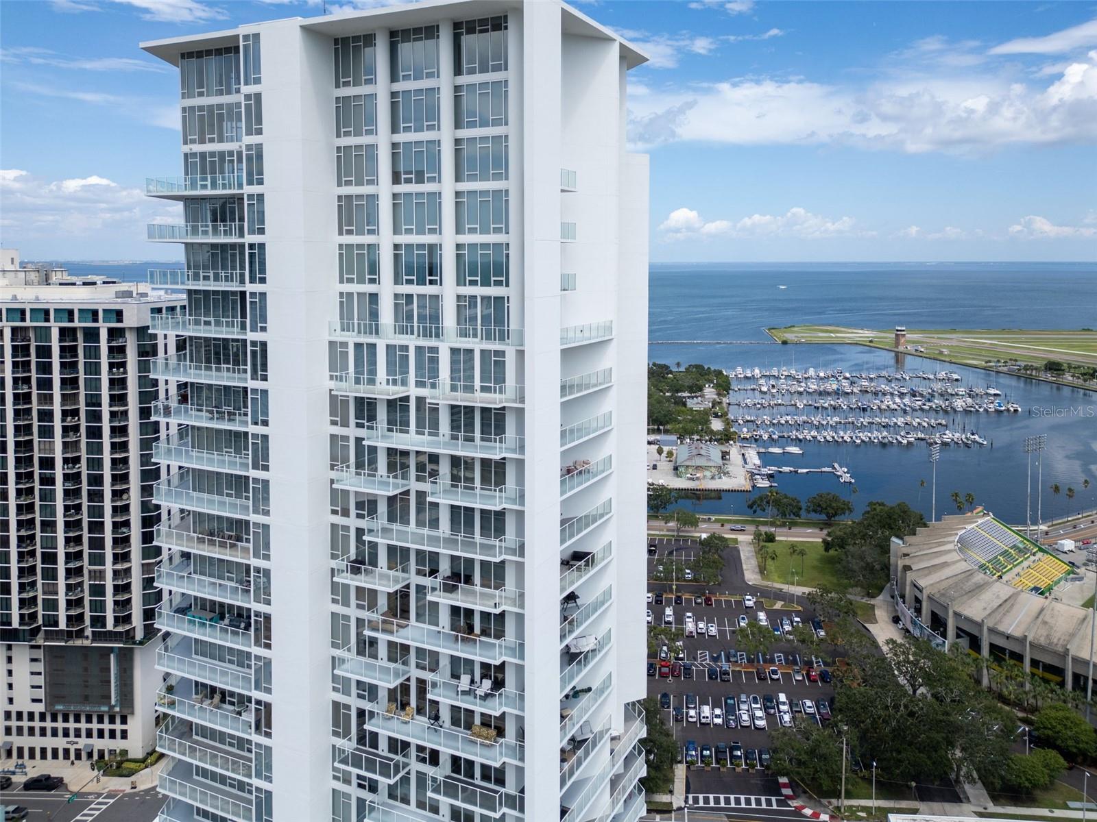 Image 46 of 62 For 175 1st Street S 1008