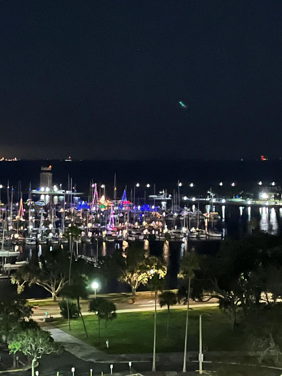 Image 5 of 62 For 175 1st Street S 1008