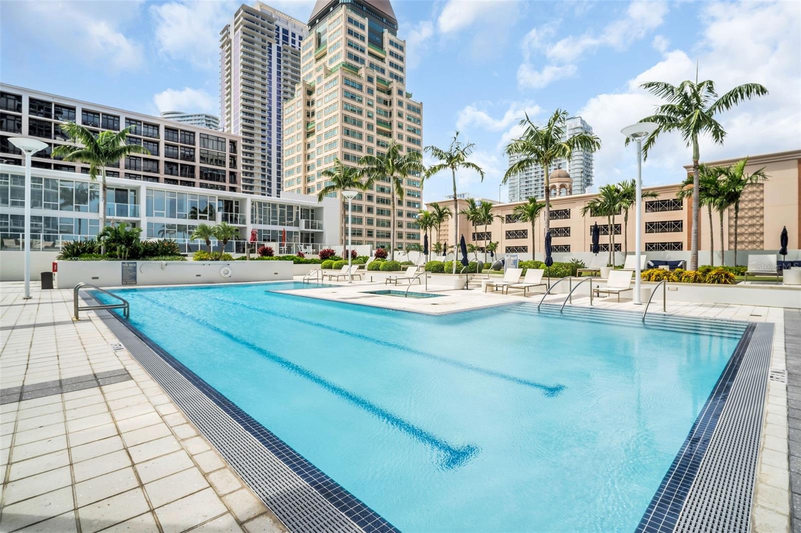 Image 52 of 62 For 175 1st Street S 1008