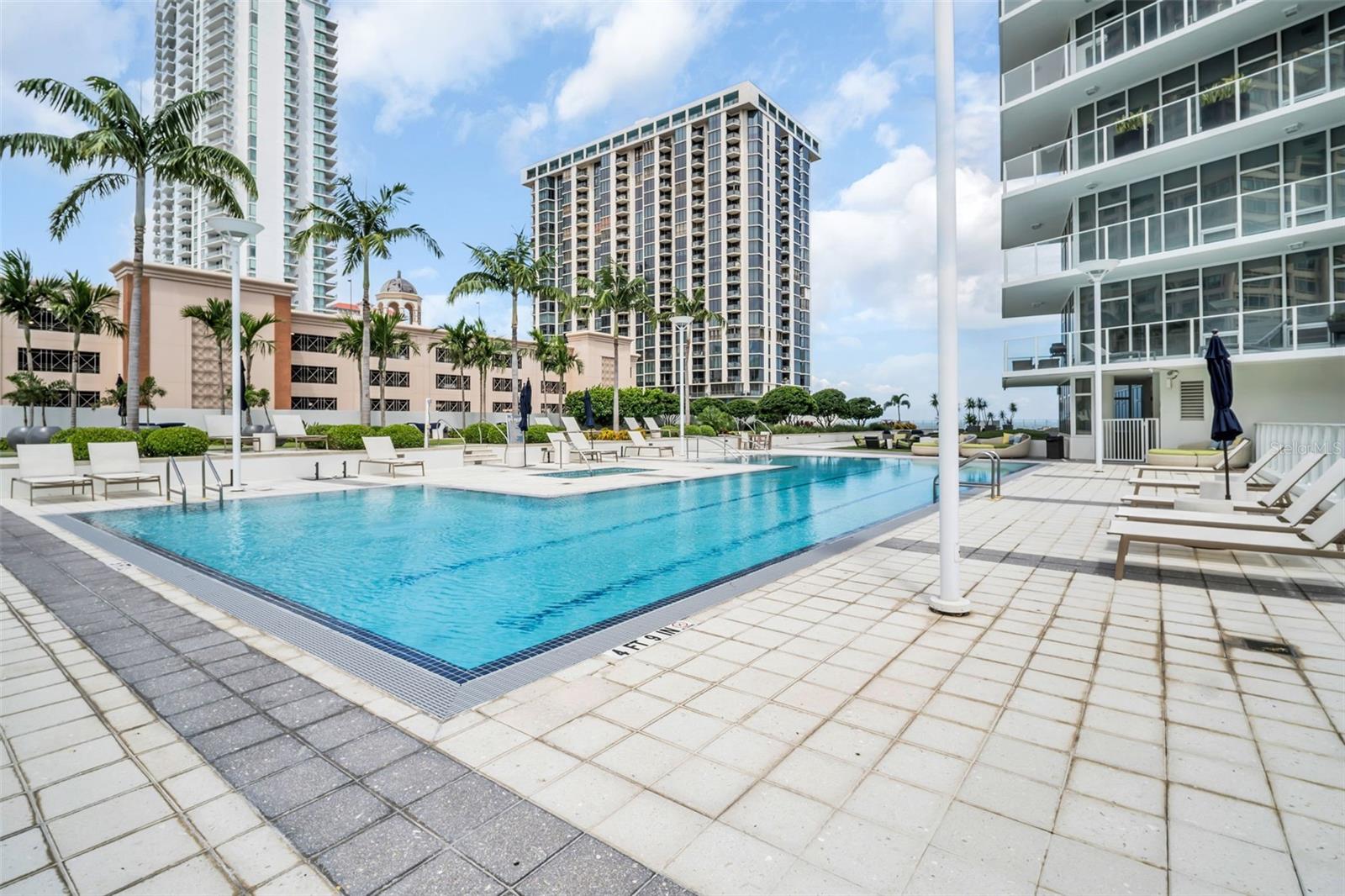 Image 53 of 62 For 175 1st Street S 1008