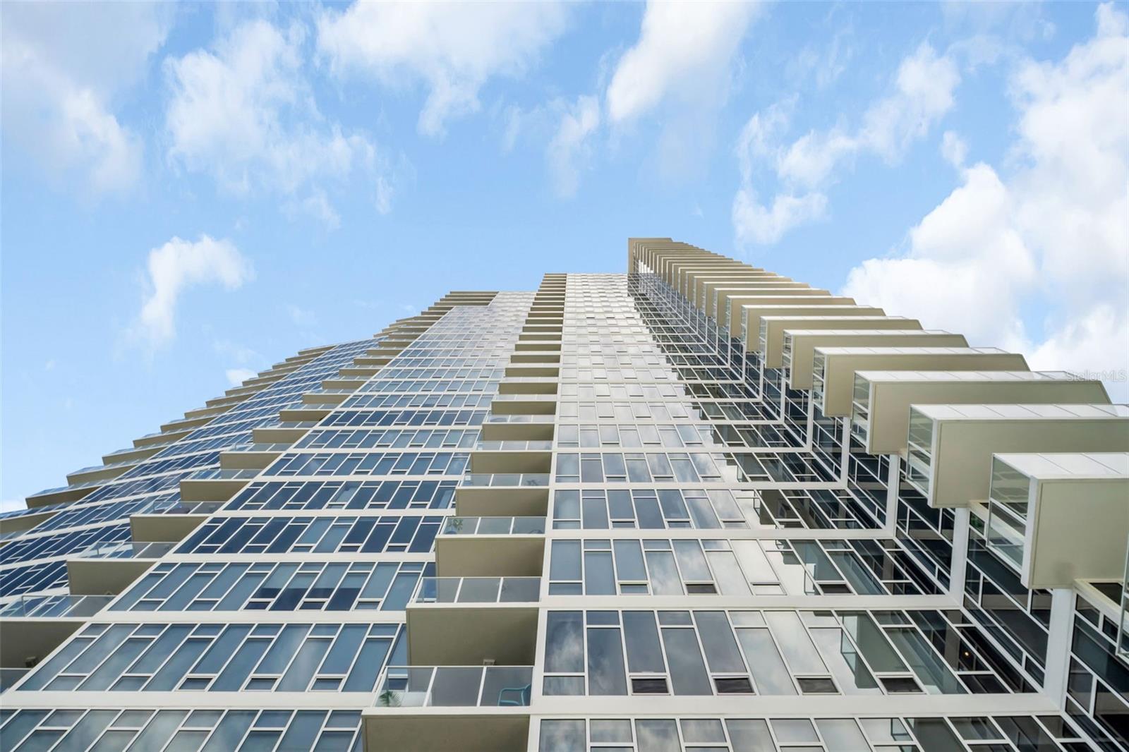 Image 60 of 62 For 175 1st Street S 1008