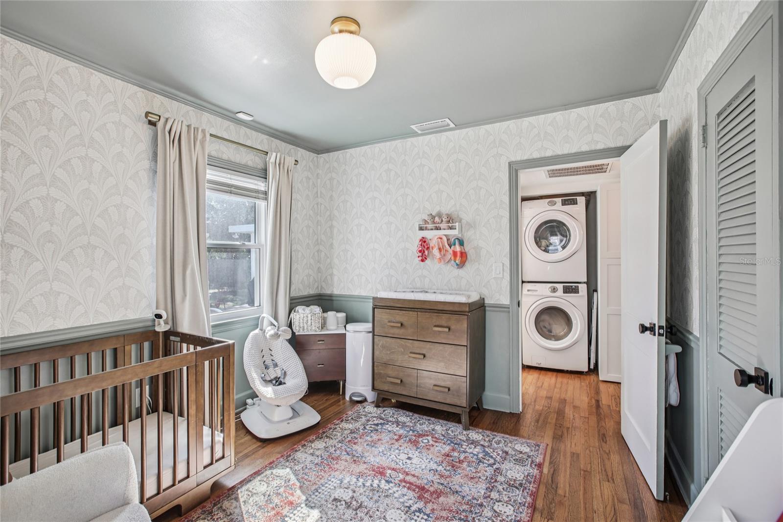 Image 24 of 29 For 204 Powhatan Avenue