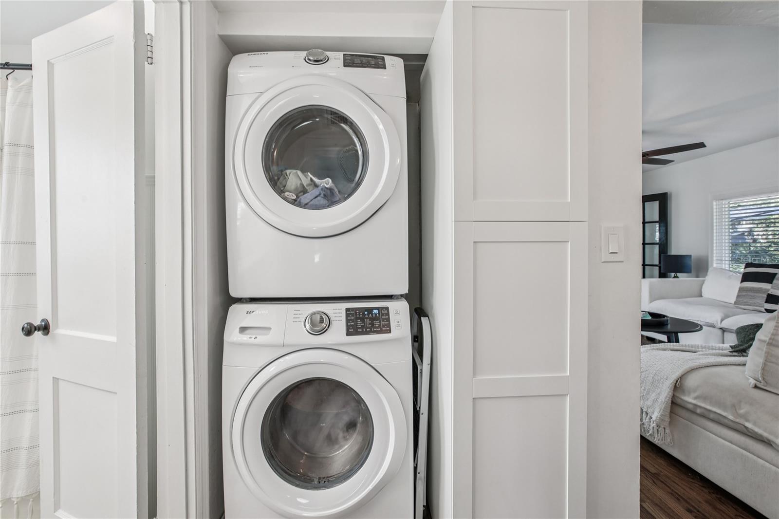 Image 26 of 29 For 204 Powhatan Avenue