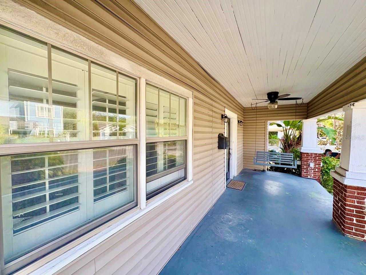 Image 5 of 24 For 302 Haya Street