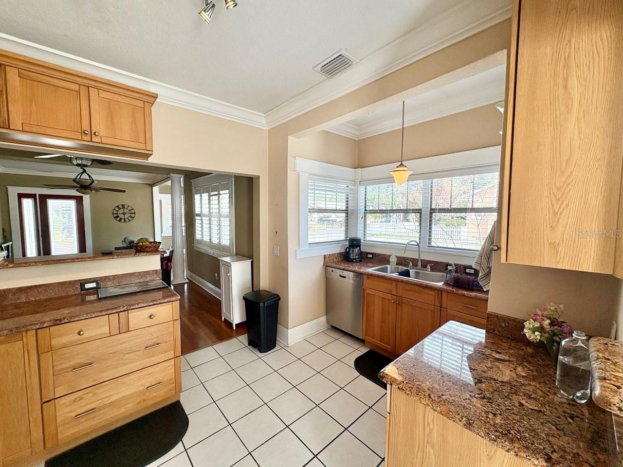 Image 9 of 24 For 302 Haya Street