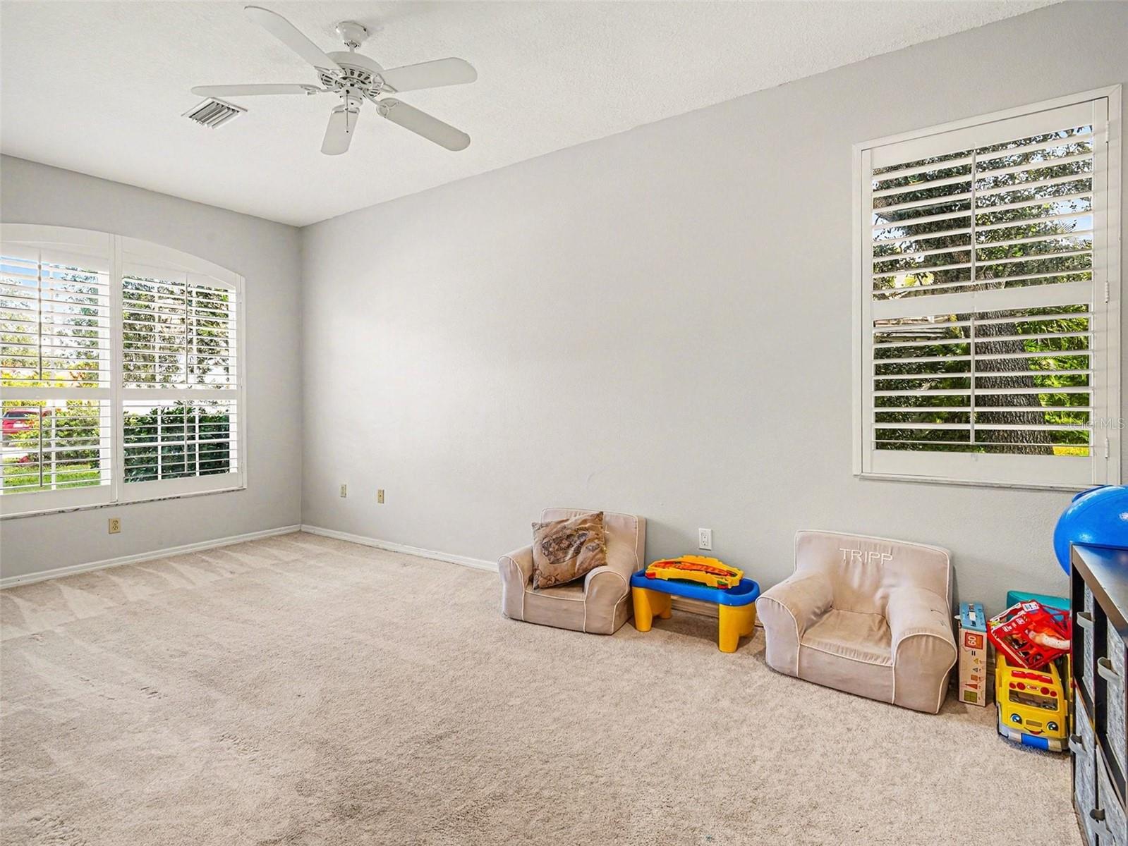 Image 29 of 34 For 8443 Sailing Loop