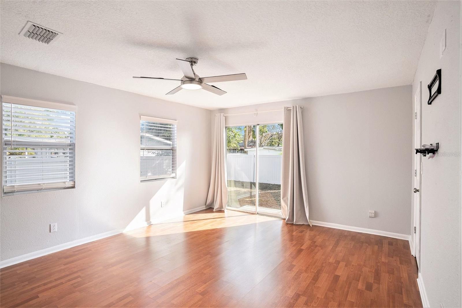 Image 12 of 26 For 2906 Dewey Street