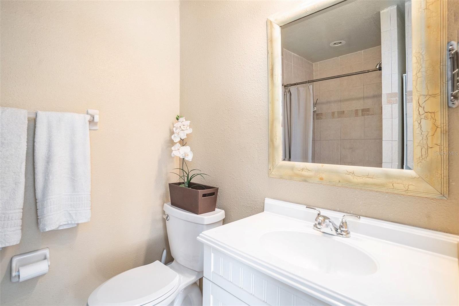 Image 15 of 26 For 2906 Dewey Street