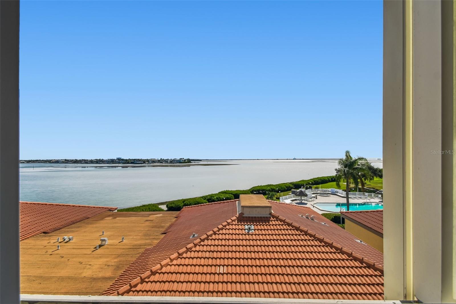 Image 21 of 25 For 6104 Palma Del Mar Boulevard S 402