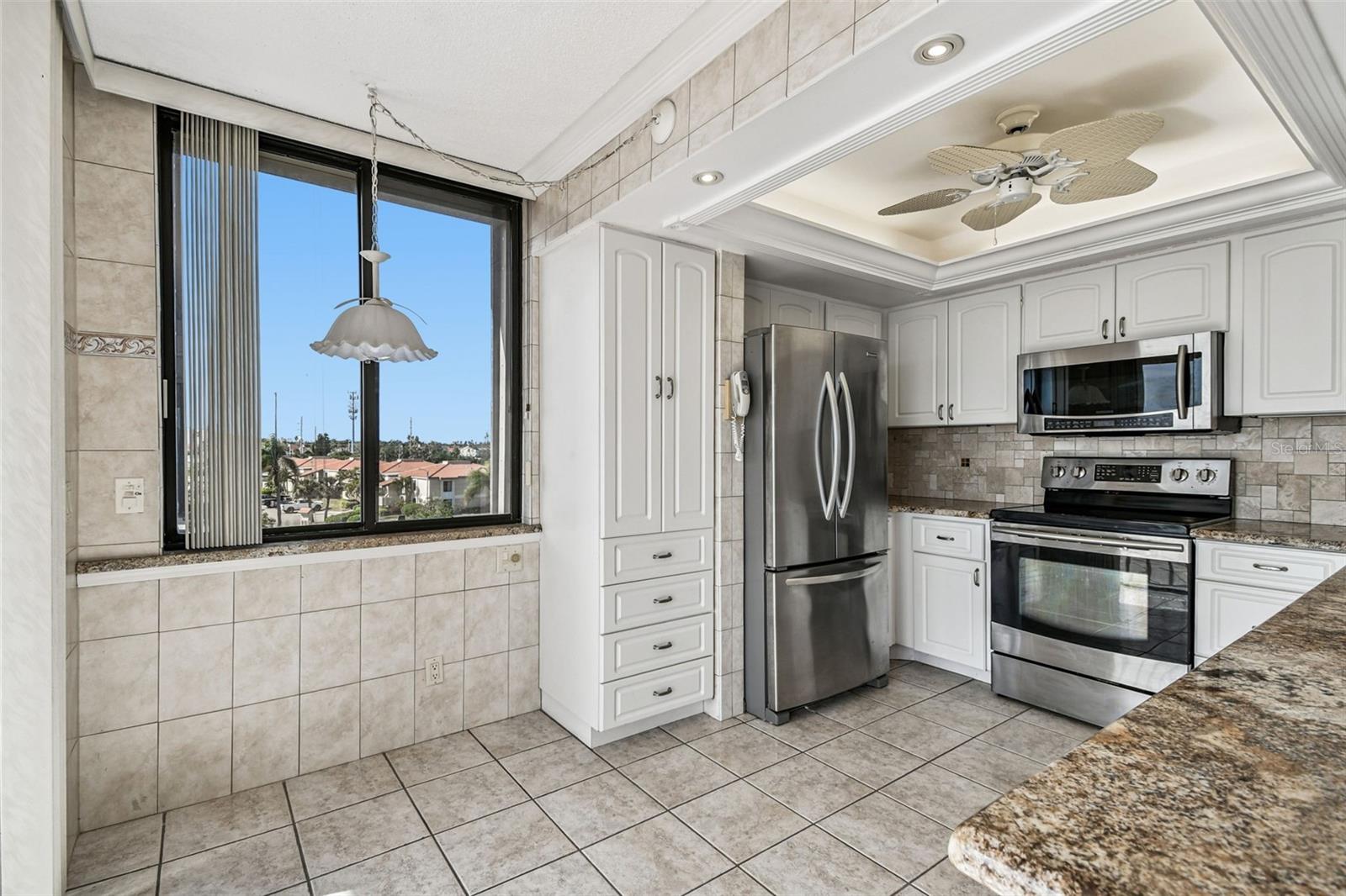 Image 5 of 25 For 6104 Palma Del Mar Boulevard S 402