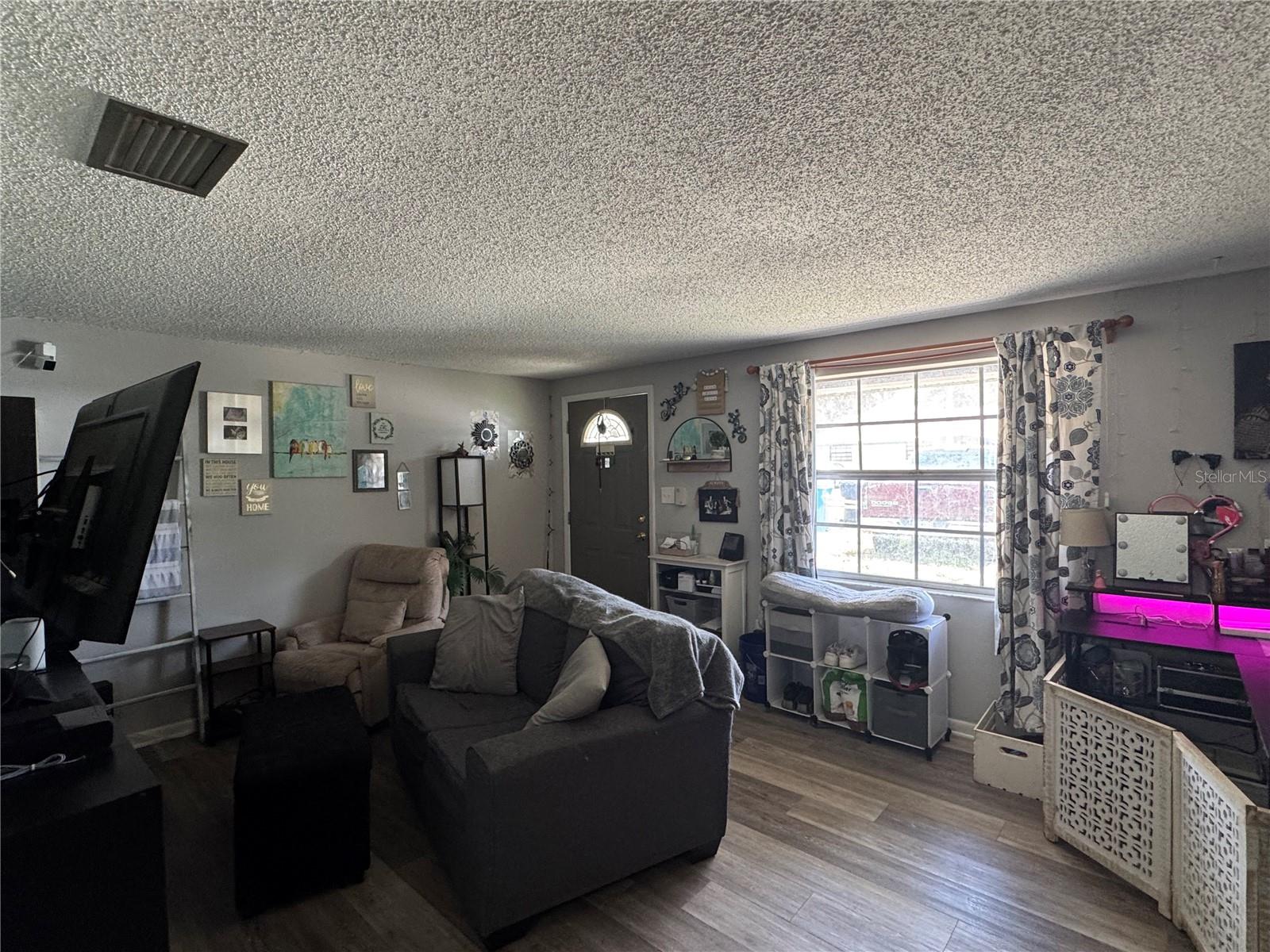 Image 22 of 40 For 1004 Melrose Street