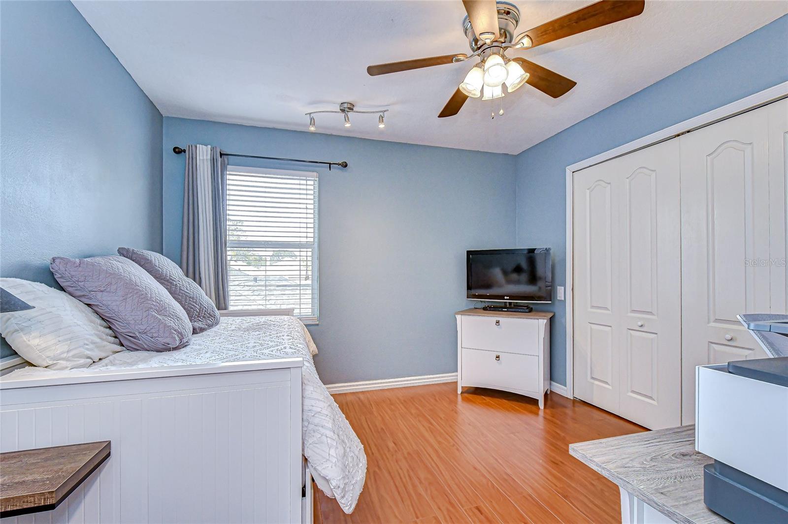 Image 23 of 29 For 12808 Birmingham Street