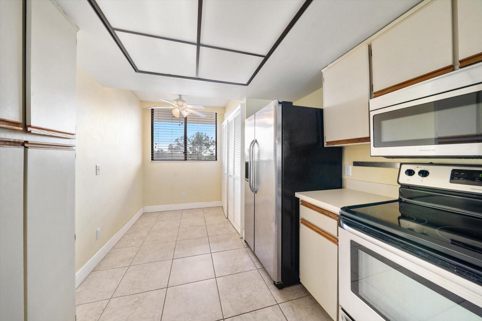 Image 24 of 56 For 11590 Shipwatch Drive 447