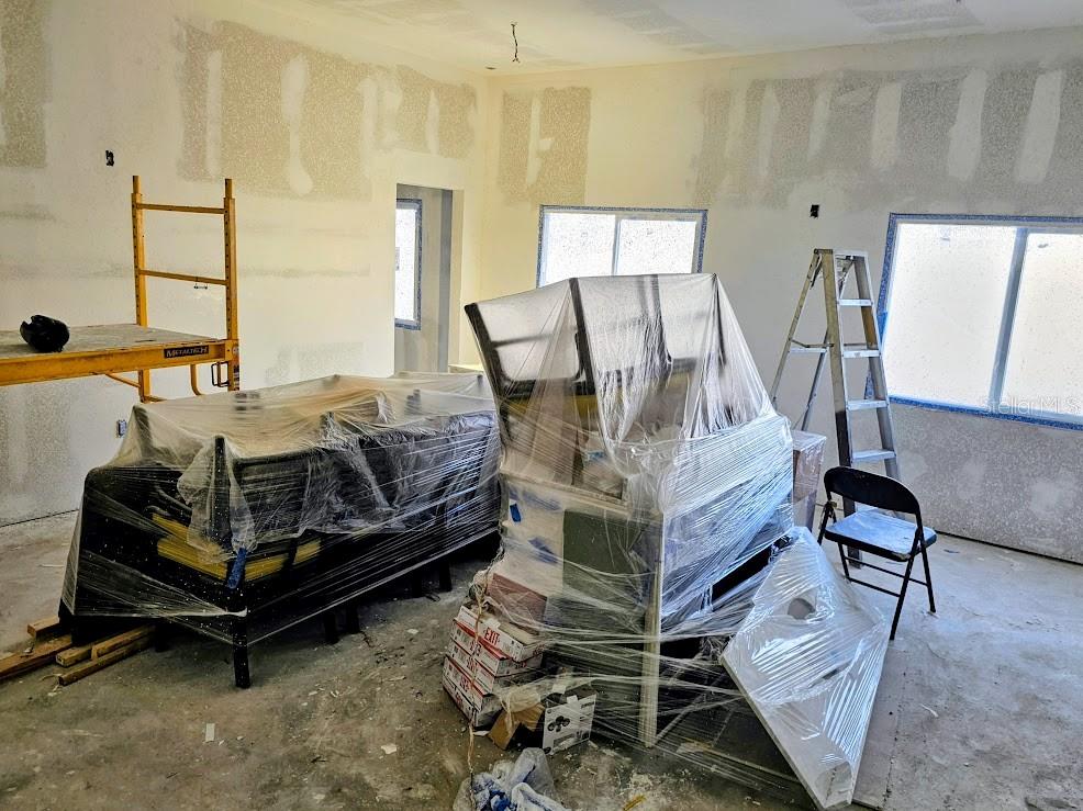 Listing photo id 26 for 7700 92nd Street 203