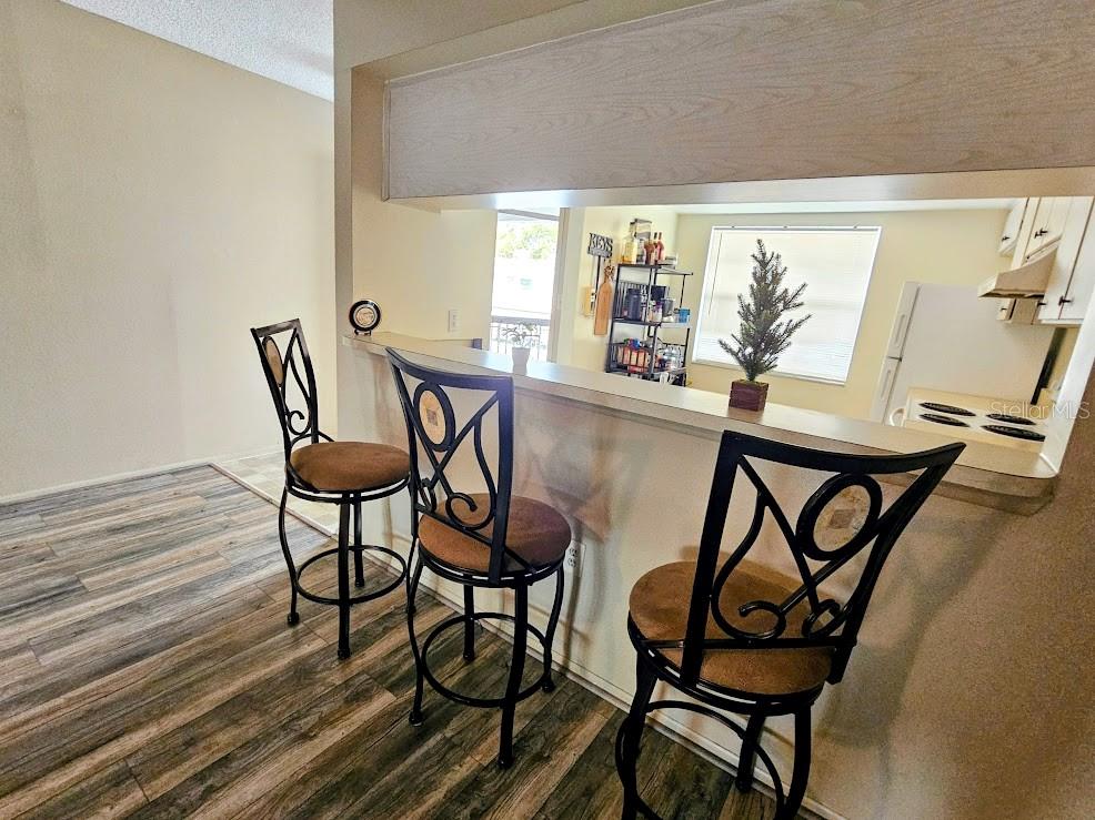 Listing photo id 6 for 7700 92nd Street 203