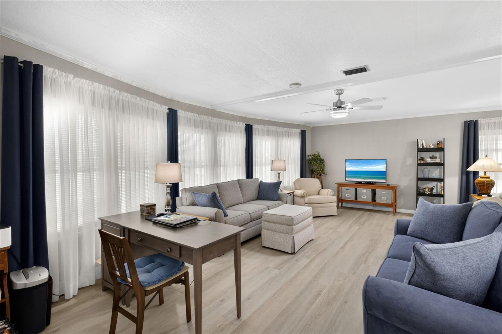 Image 16 of 40 For 521 El Prado