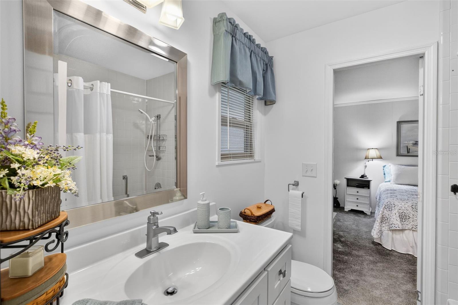 Image 32 of 40 For 521 El Prado