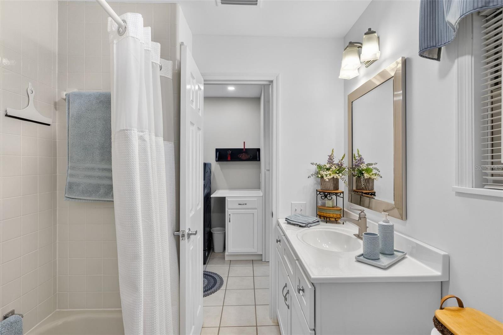 Image 33 of 40 For 521 El Prado