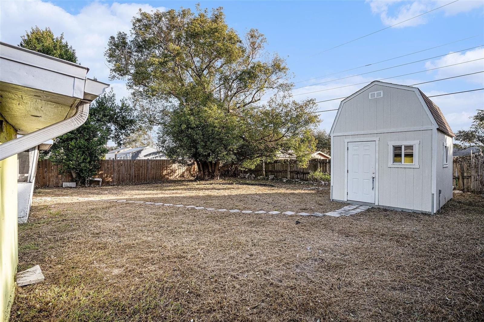 Image 33 of 34 For 4624 Belfast Drive