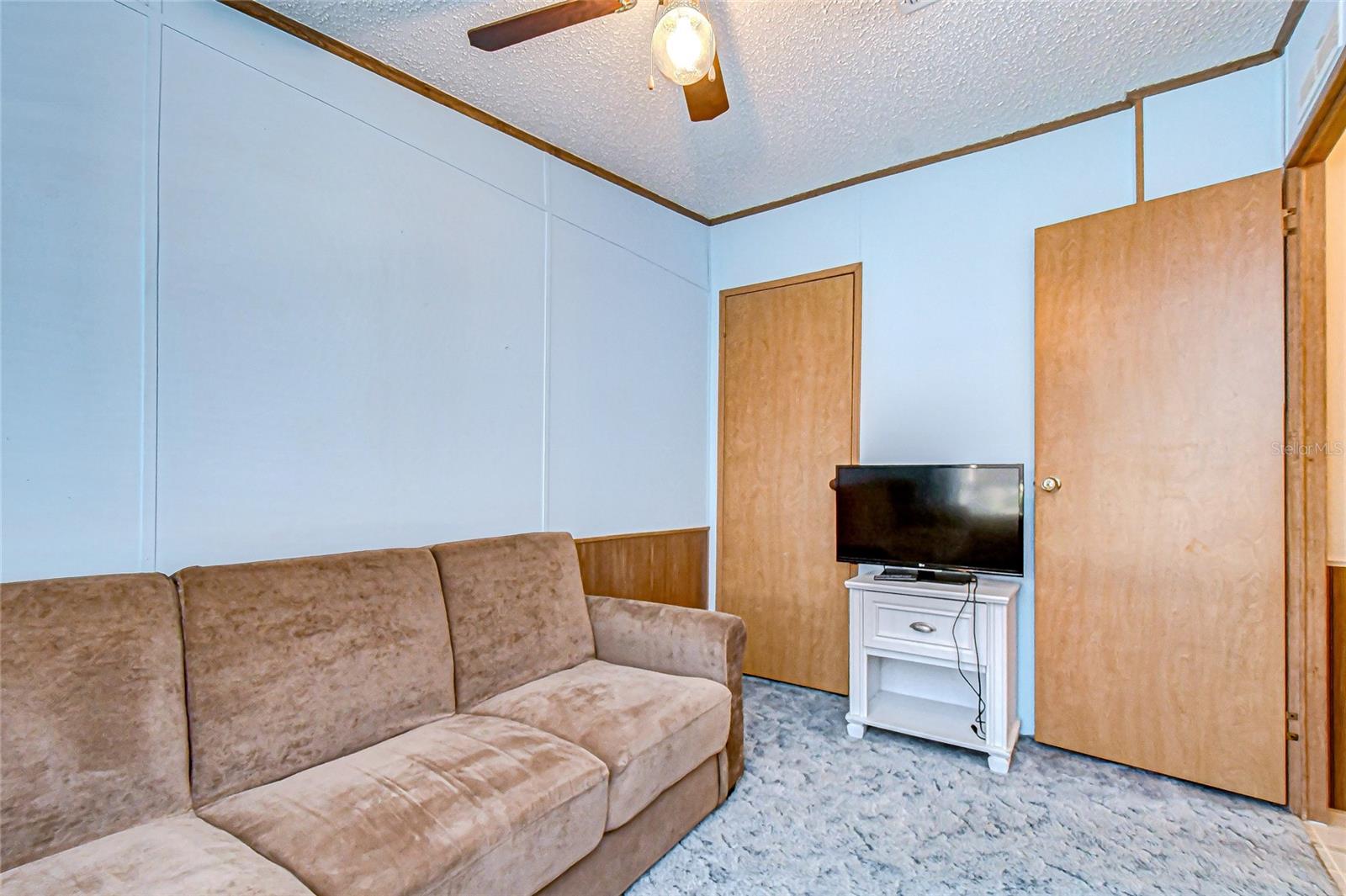 Image 25 of 46 For 6246 Midland Street