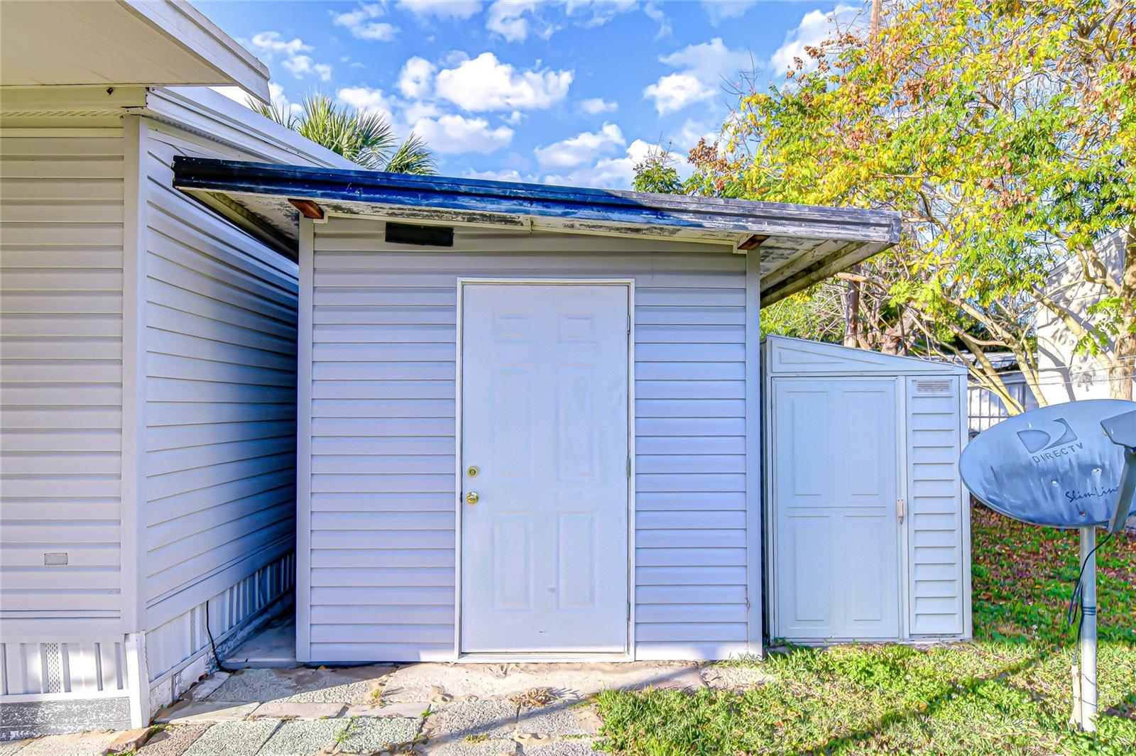 Image 32 of 46 For 6246 Midland Street