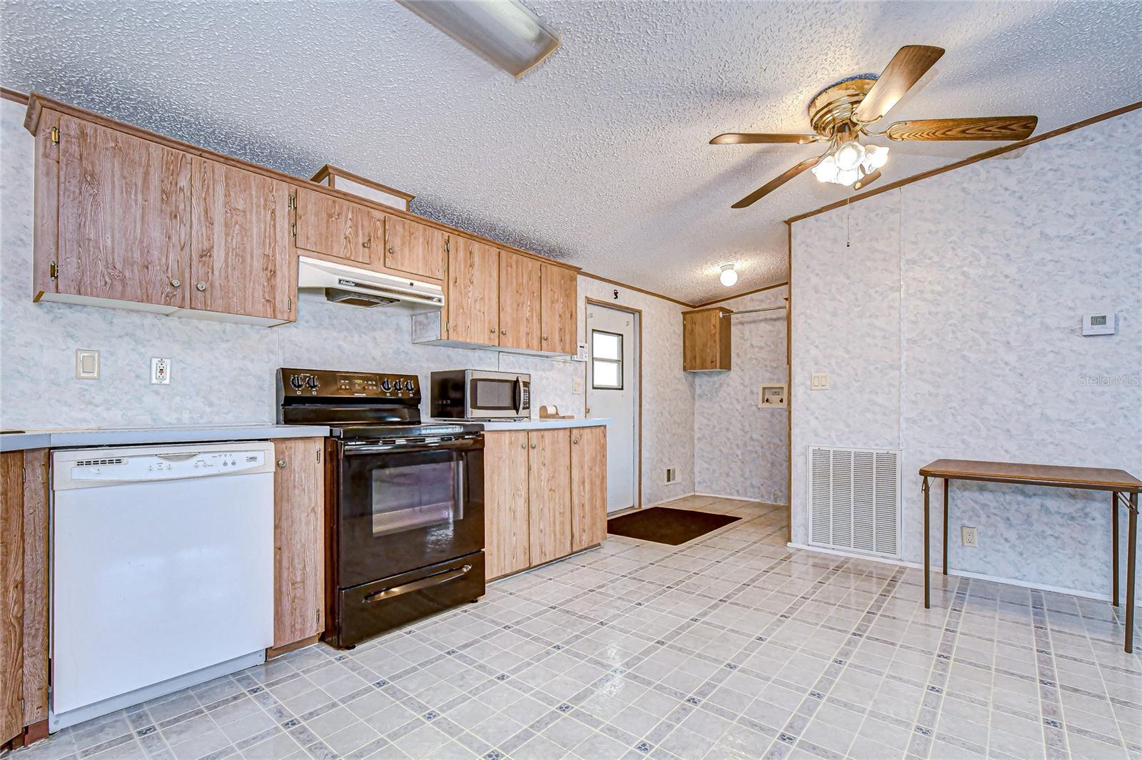 Image 4 of 46 For 6246 Midland Street